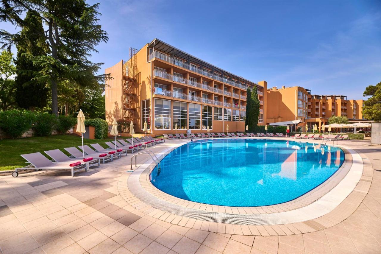 Residence Umag Plava Laguna Exterior photo