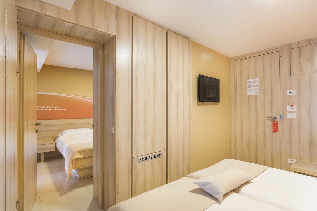 Residence Umag Plava Laguna Exterior photo